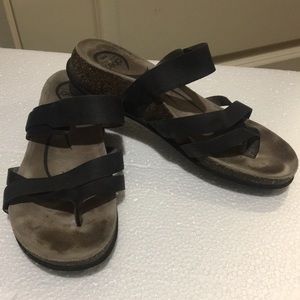 ABEO womens Leather cork strap thong Sandals size 8.5 black so comfy